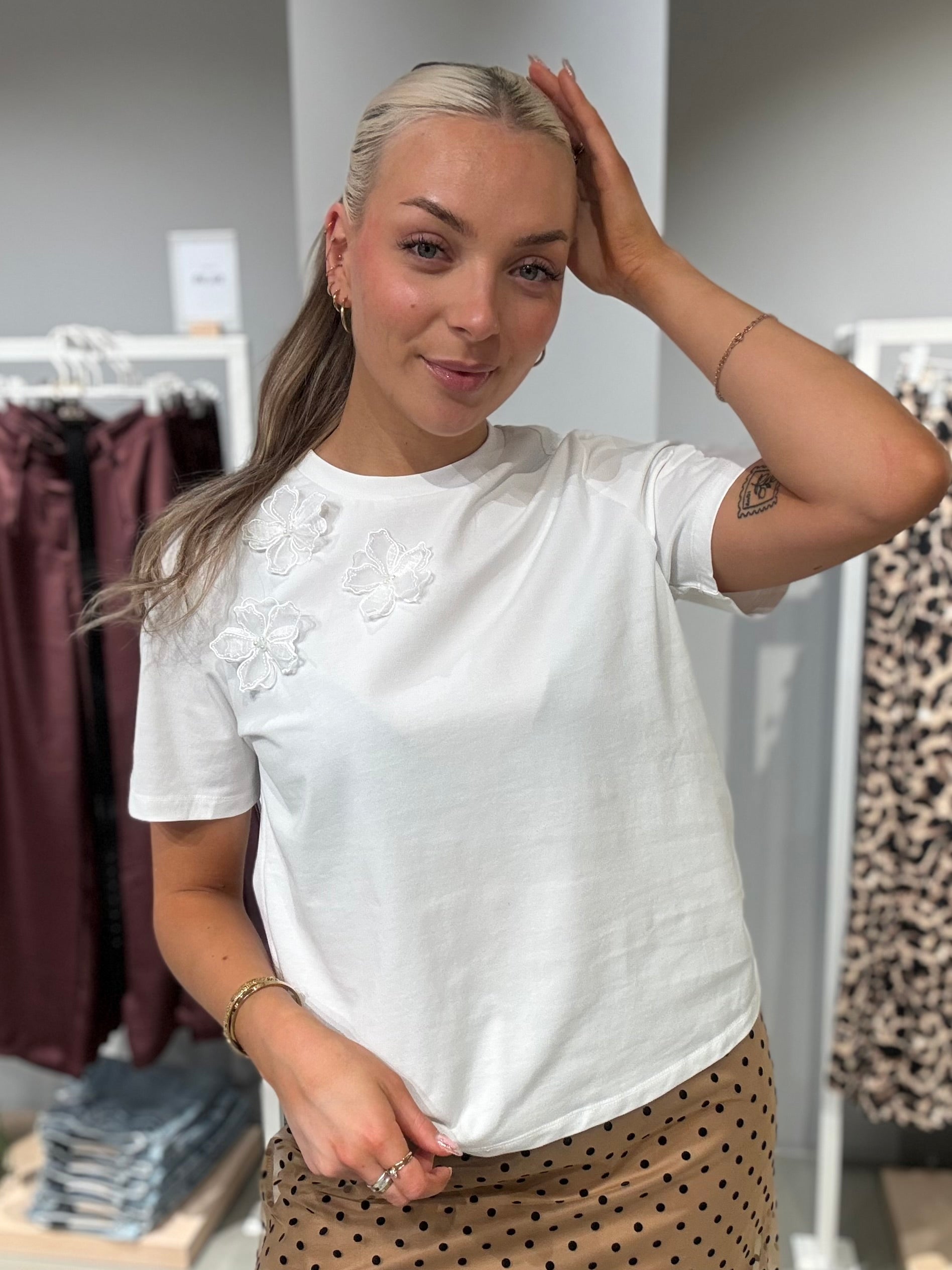 VIRADA T-Shirt - Cloud Dancer